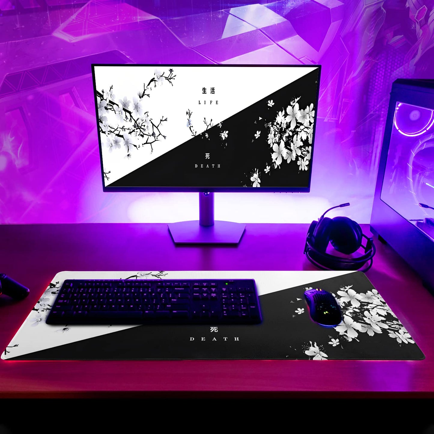 Black and White Japanese Cherry Blossom Gaming Mouse