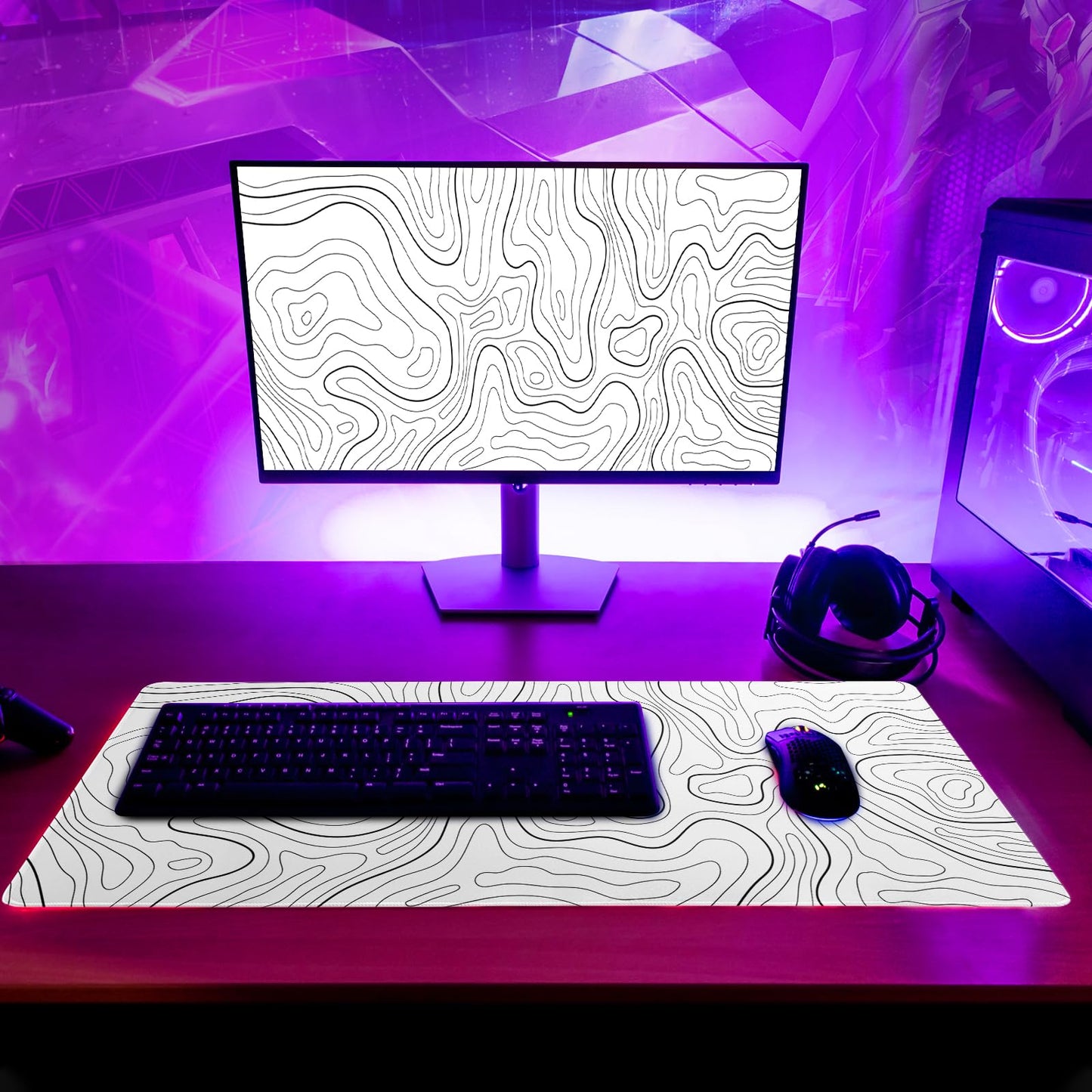 Black and White Japanese Cherry Blossom Gaming Mouse